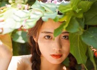 pans – 高清紫萱灰丝魅力写真，精美图片展现妩媚与知性兼备