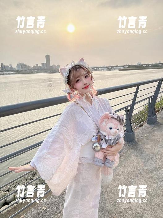 rinka冲田凛花 rinka冲田凛花写真图册:化物语中的千石抚子教你自我调侃