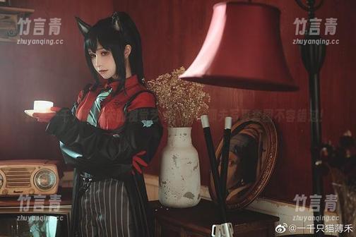 探索一千只猫薄禾的视觉艺术，恰巴耶夫写真套图不容错过！
