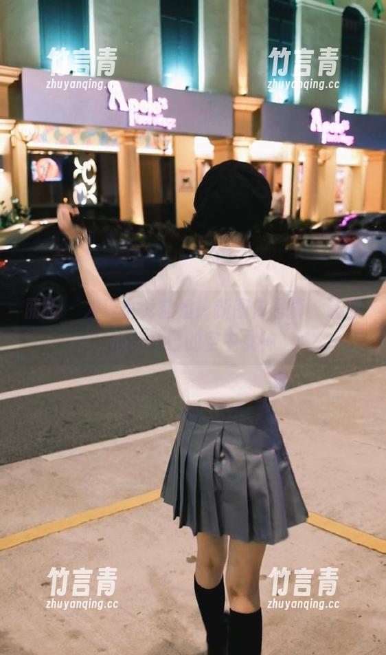 丽柜 - 发现小戈空姐最新图库写真，让你心动不已的空中女神