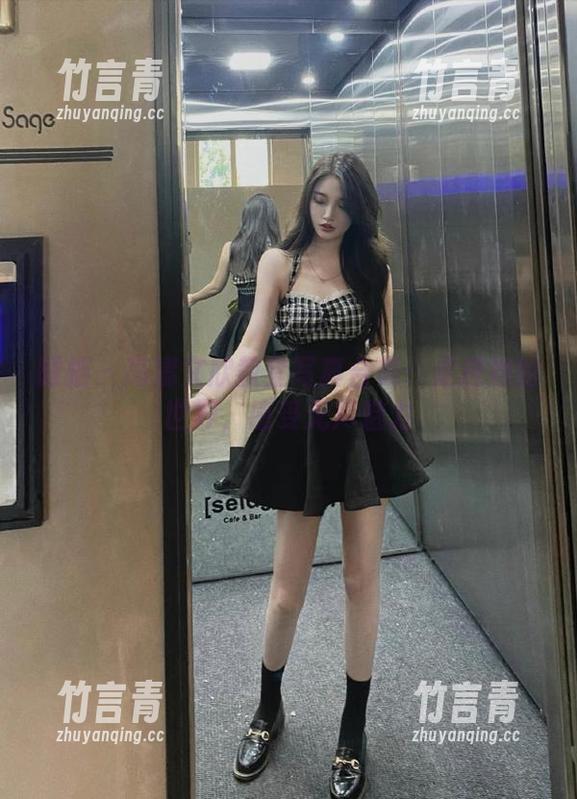 丽柜 - 高清文欣教室写真合集：走进她的世界，感受无尽魅力
