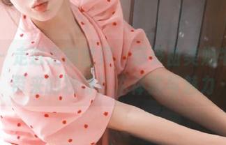 丽柜 – 走进定制世界，感受由美奶牛写真带来的独特艺术体验与魅力