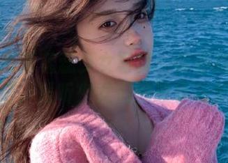 丽柜 – 高清蕊蕊少女写真：青春的魅力与纯洁，倾听少女们的故事与梦想
