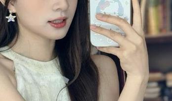 最新九柒喵龙姬图集曝光，展现她冰雪冰清的绝美风情！