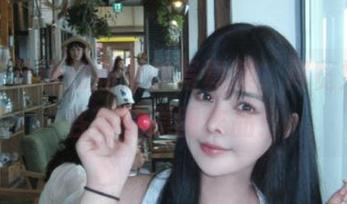 潮流亚马逊鲶鱼女神写真集，尽览她风格各异的原图作品！