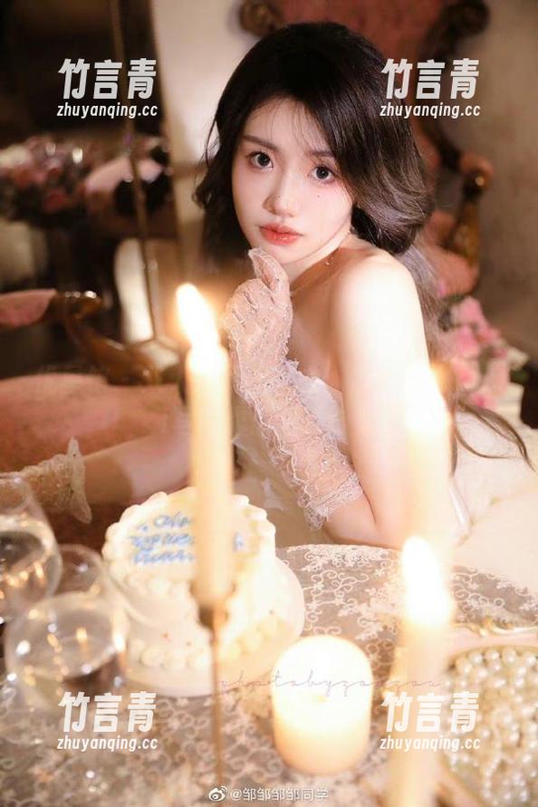 优星馆 - 双人瞬间的魅力：赵婉妮Wanni写真作品图册合集
