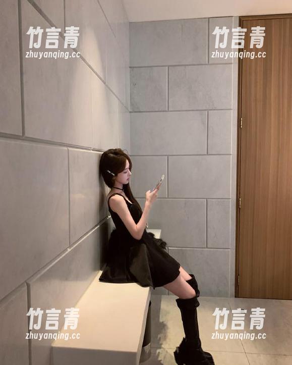微密圈 - 保守的二舅妈在和服里再现经典：美图与写真中的传统之美