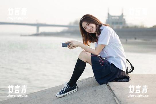 克拉女神-芊芊 克拉女神 - “芊芊夏日”作品在线分享,和你一起享受这个美好季节的乐趣。