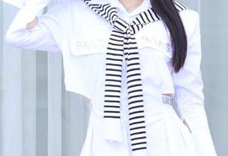 最新图集分享：兔玩映画小绿屋让你领略写真艺术的无限可能