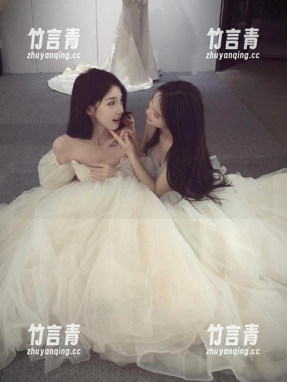 在兔玩映画的泳装saber套图中，自嘲也是一种风格的写真时刻
