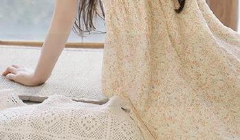 清新少女凉凉子水手服系列写真，快来下载这些迷人图片