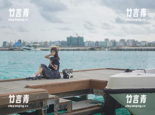 用镜头记录生活的双人私房写真，南桃Momoko的甜蜜旅程