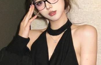 微密圈 – 来自“可爱的肉巴”的蕾丝内衣写真，图片充满张力，谁敢说她不能撩动你的魂？