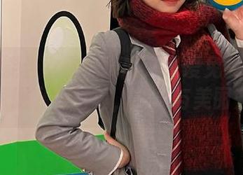 居家也能当女神！周叽是可爱兔兔的小清新居家服私房写真，笑声与美丽齐飞！