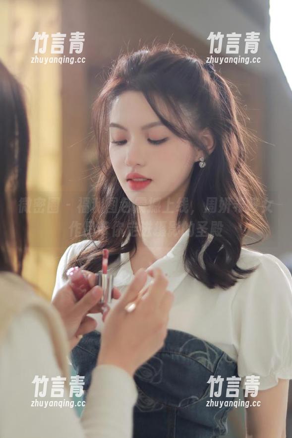 周妍希 微密圈 - 福利图包震撼上线,周妍希修女作品带你走进摄影的圣殿