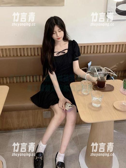 尽在喵写真：独家丝袜学妹精美图片，快来下载锁定你的心动时刻！