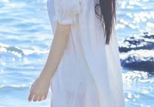 喵糖映画 – 蠢沫沫短裤高清写真集，抓住夏日的每一抹清新与活力