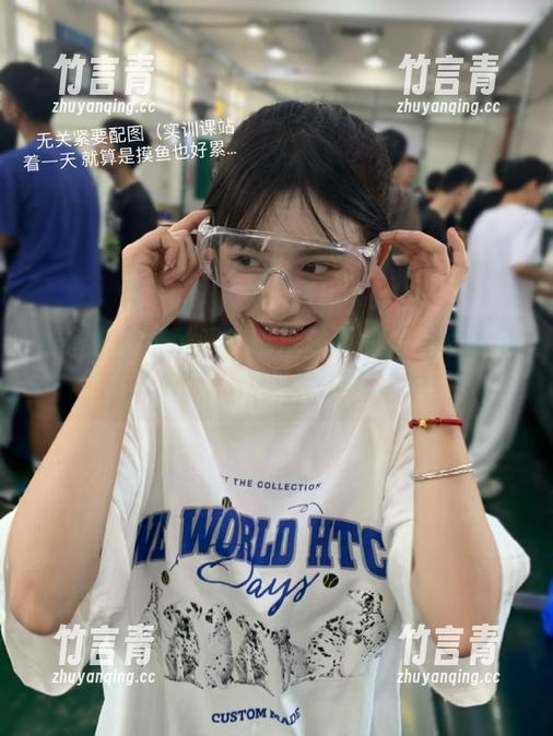 喵糖映画 准备好笑场了吗?喵糖映画的棕色透明女仆写真套图,绝对让你哑口无言!