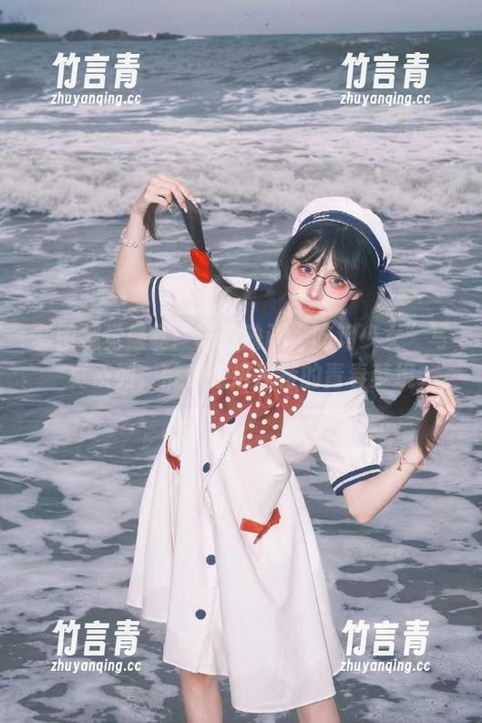 套图视觉盛宴：喵糖映画“吃鸡少女”写真系列，带你走进独特的青春梦境