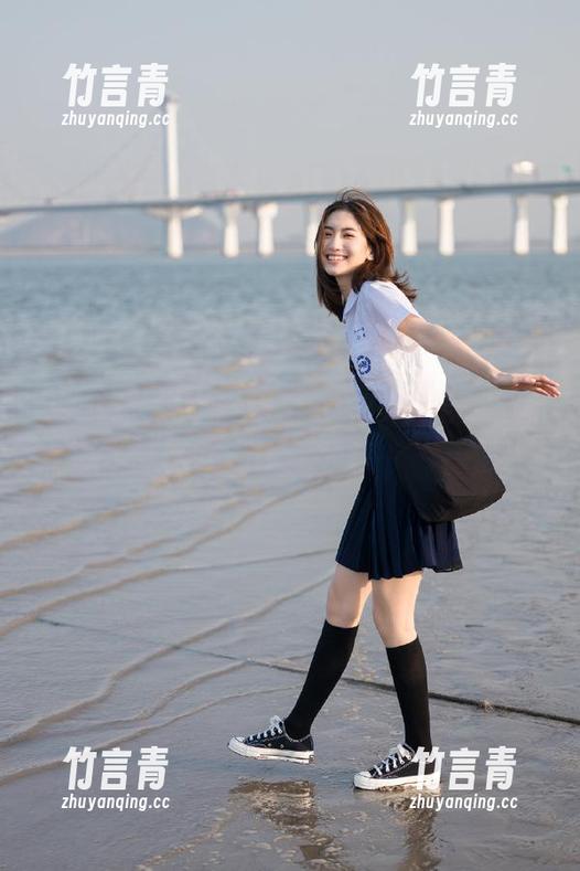 喵糖映画美图享不停，红裙美女全景套图合集震撼来袭