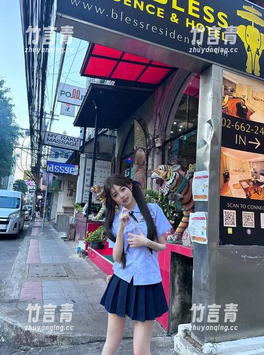 嗲囡囡 - 小Kaili小丁丁办公室写真合集：捕捉职业女性的优雅瞬间与自信风采