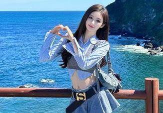 嗲囡囡 – 欣欣Rubybaby黑丝写真合集：再现迷人风采的图包大揭密