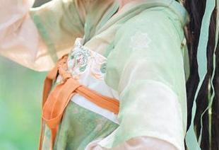 头条女神 – 在线下载温心怡的棉袜写真原图，唤醒你对潮流的无限灵感