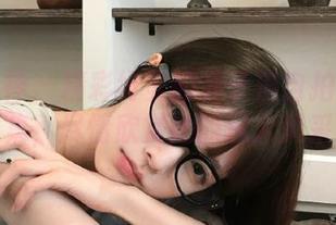 头条女神 – 精彩纷呈的苏子淇自拍美图合集，尽情欣赏她的迷人风采