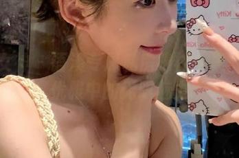 头条女神 – 语溪专属私房棉袜合集：简单优雅中的无限魅力