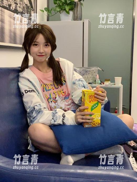 宋哈娜 在泳池里找寻宋哈娜的美丽秘密,网盘下载即刻开启视觉盛宴!