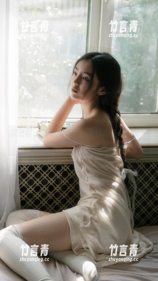 微密圈 - 在小优优子的夏日高清作品集中，领略绚丽夏日光影的独特魅力