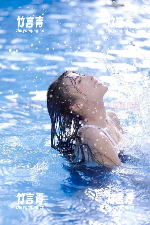 少女秩序-小满 少女秩序 - 不容错过!小满带来最新肉丝系列写真套图