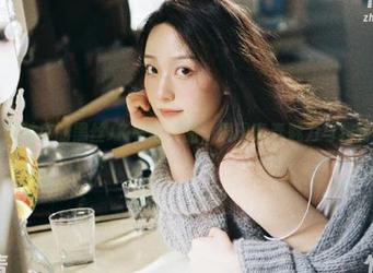 探索少女秩序的黑丝JK私房作品，展现青春魅力与独特风情！