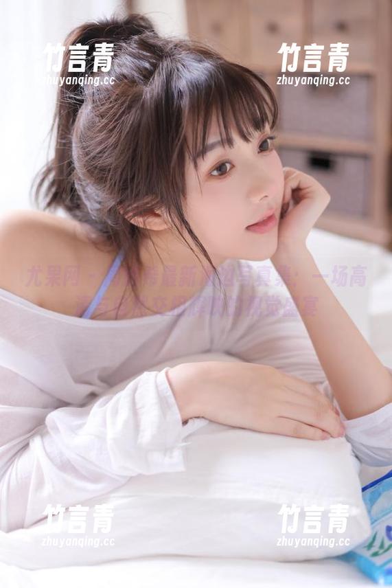 尤果网 - 周妍希最新海边写真集：一场高清与自然交相辉映的视觉盛宴