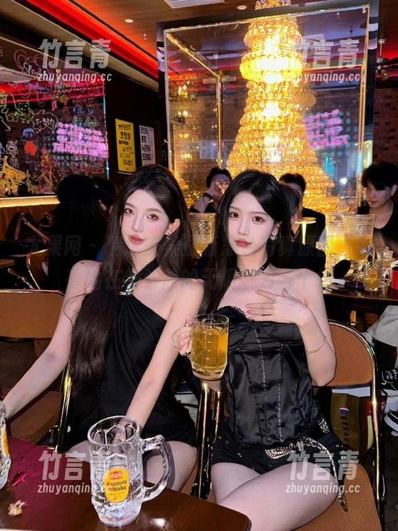 尤果网 - 精选安柔最新黑色写真原图，感受她在镜头前的无限魅力与个性