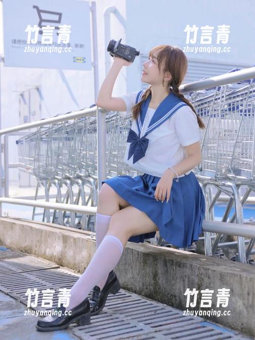 尤果网-诗朵雅 尤果网 - 诗朵雅泳装美图迷人合集:盛夏沙滩,感受她的热情与自然之美的完美结合
