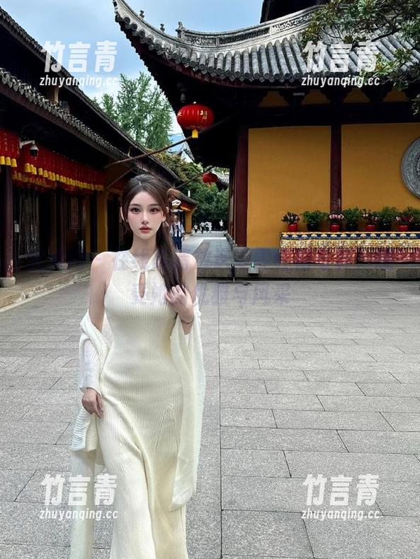 尤果网 - 在线高清放送雯雯红裙写真，感受她的优雅与风采