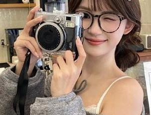 尤蜜荟 – 发现周思乔Betty的黑色写真：尽在网盘，带你领略神秘之美