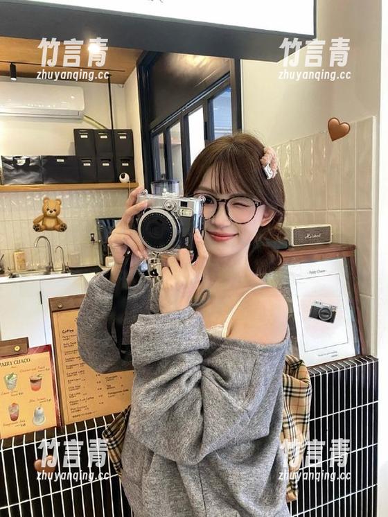 尤蜜荟 - 发现周思乔Betty的黑色写真：尽在网盘，带你领略神秘之美