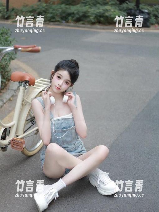 尤蜜荟-左冰Queen 尤蜜荟 - 左冰Queen的职业装写真全集:让职场与时尚完美融合