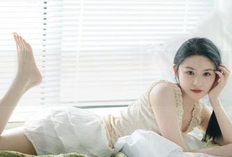 尤蜜荟 – 走进林幼一的世界，分享她的自拍写真集带来的视觉盛宴