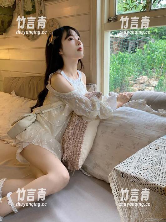 尤蜜荟-珍妮花 尤蜜荟 - 探索珍妮花女王的华丽作品集:每张原图都引爆视觉盛宴!