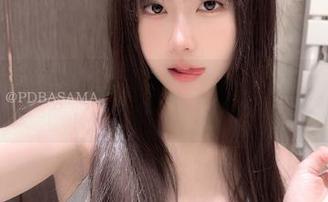 布丁大法夏日写真精选：梦幻海滩与清新绿意的完美结合