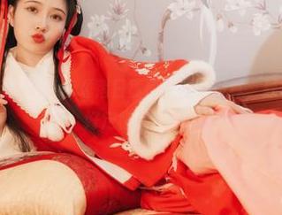 充满诗意的年年Nnian《落日蔷薇》全套写真，赶快下载，让美好定格在心间。