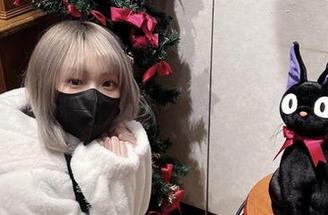 幼爱youmeko的高清作品集：早安，想吃点什么，精彩图片为你呈现