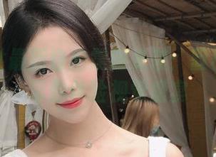 抖娘利世最新自拍震撼来袭：驱邪师原图带你体验视觉盛宴