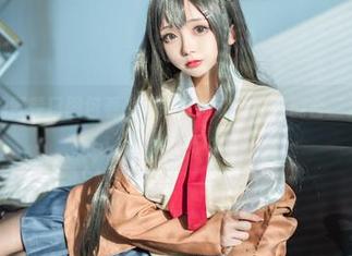 从日奈娇的野餐日图包看，原来时尚和美食也能合二为一的写真！