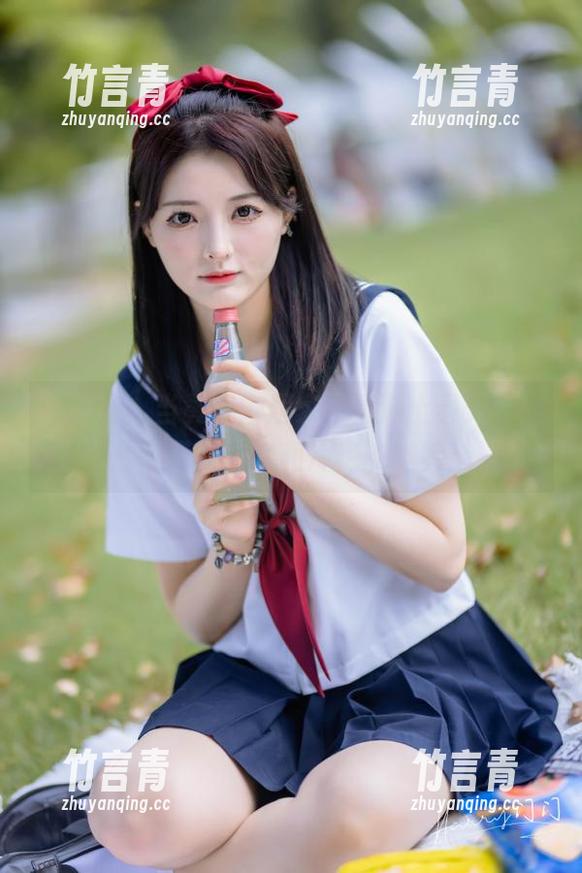星颜社 - 当黄寒娜居家写真遇上春天，照片中满是阳光和冷艳的微笑！