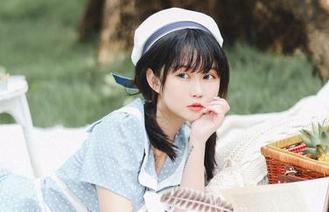 “是依酱呀女孩”的无圣光写真图集，驶入清新自然的艺术世界