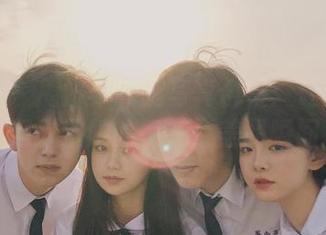 果团网 – 周妍希美腿写真合集：让我们一起欣赏她的每一个美丽瞬间